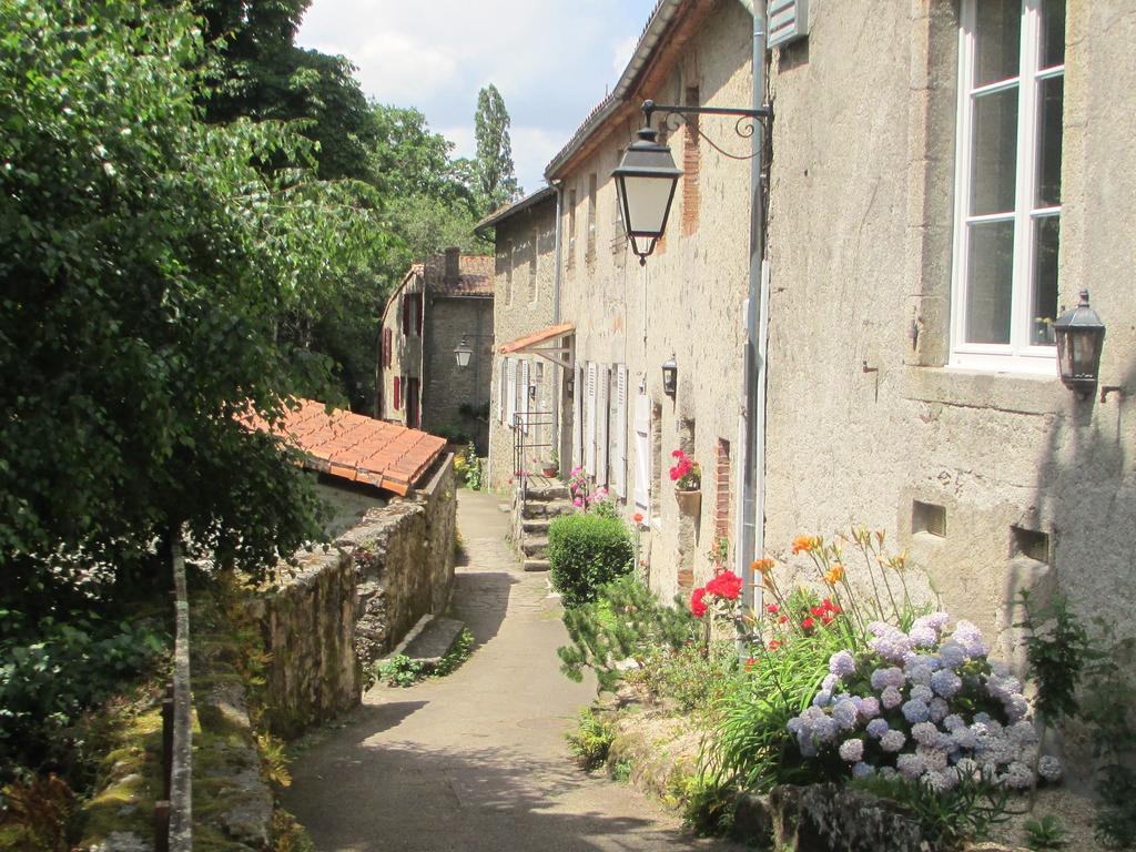 Village De Gites Du Moulin Neuf Getigne Exterior photo